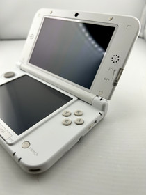 [A-rank] Nintendo 3DS LL XL console White  with Charger/Stylus