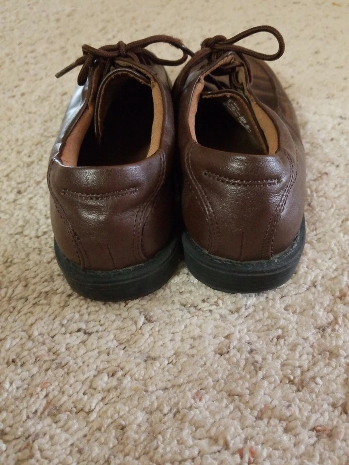 Smartfit 牛津男童棕色正装鞋 尺码:2 K — 第 3/4 张图片