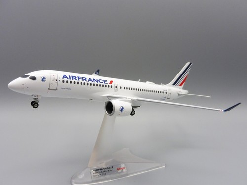 Airbus A220-300 Air France 1/200 Herpa 571951 CS300 Air France Saint Tropez