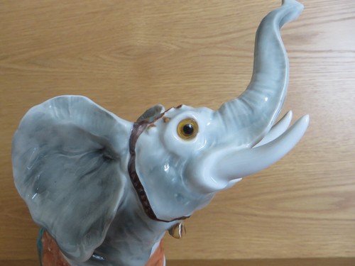 Indischer Elefant bunt geschmückt mit Glasaugen Glücksbringer Porzellanfigur - Bild 7 von 11