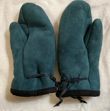 Susan Bradford Green with Black Trim Icelandic Fur Mittens  Vermont USA O/S