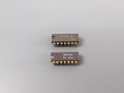 (2) DM8200N 4-Bit Magnitude Comparator ICs