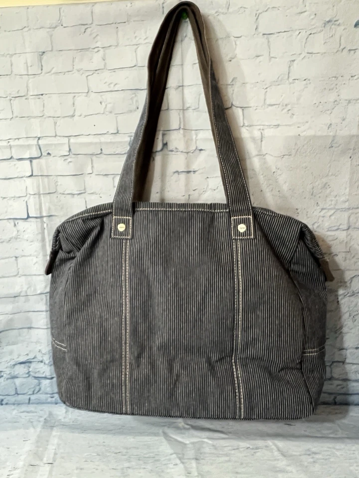 Thirty One Casual Cargo Carry On Travel Bag Blue Denim Stripe New w/o Tags - Image 3 of 4