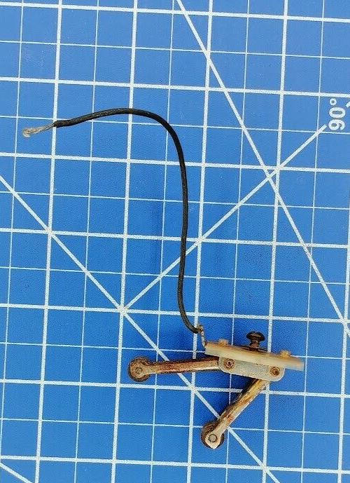 Lionel 600 O Gauge Switcher  Locomotive Collector Assembly Wired