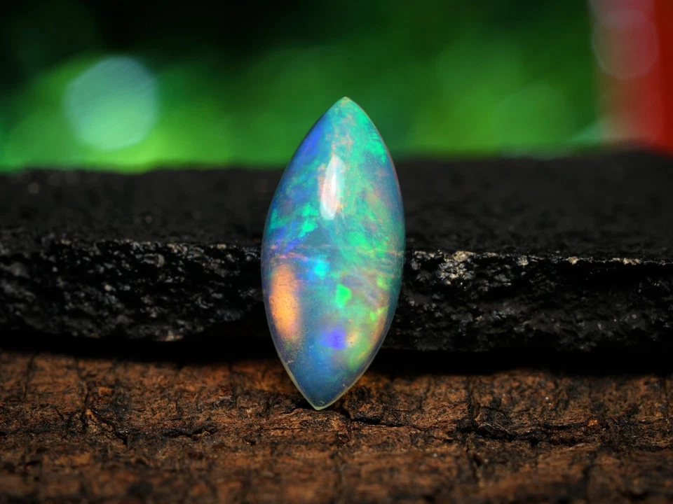 Impresionante cabujón marquesa ópalo natural fuego grado calidad superior de 1,30 quilates #OC409 Foto 3 de 4