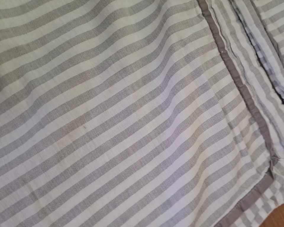 Fundas de almohada Target Threshold King 2 rayas gris marrón borde de cinta contemporáneo Foto 3 de 4