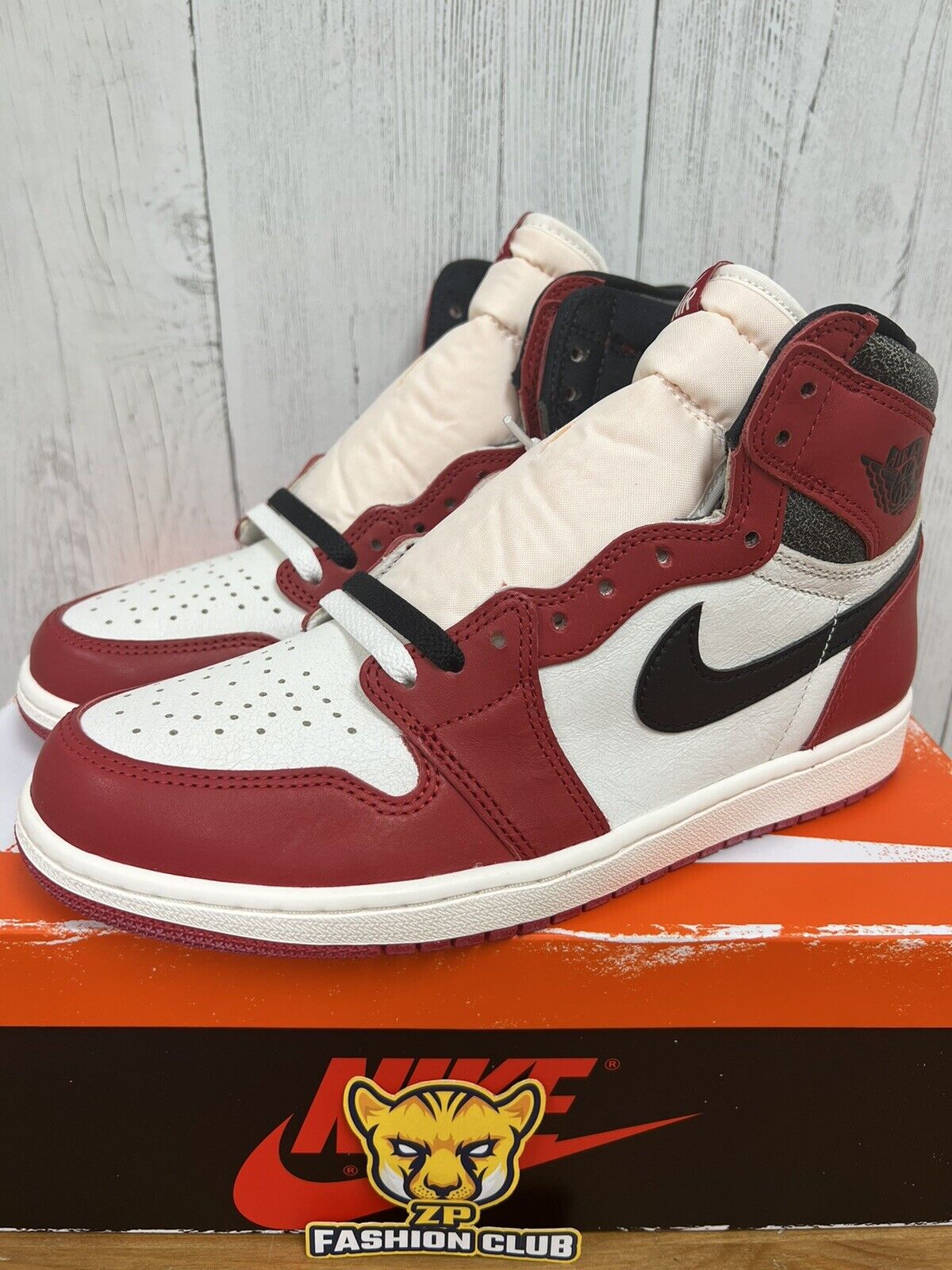 ナイキ Nike Air Jordan 1 Lost u0026 Found Chicago いただける