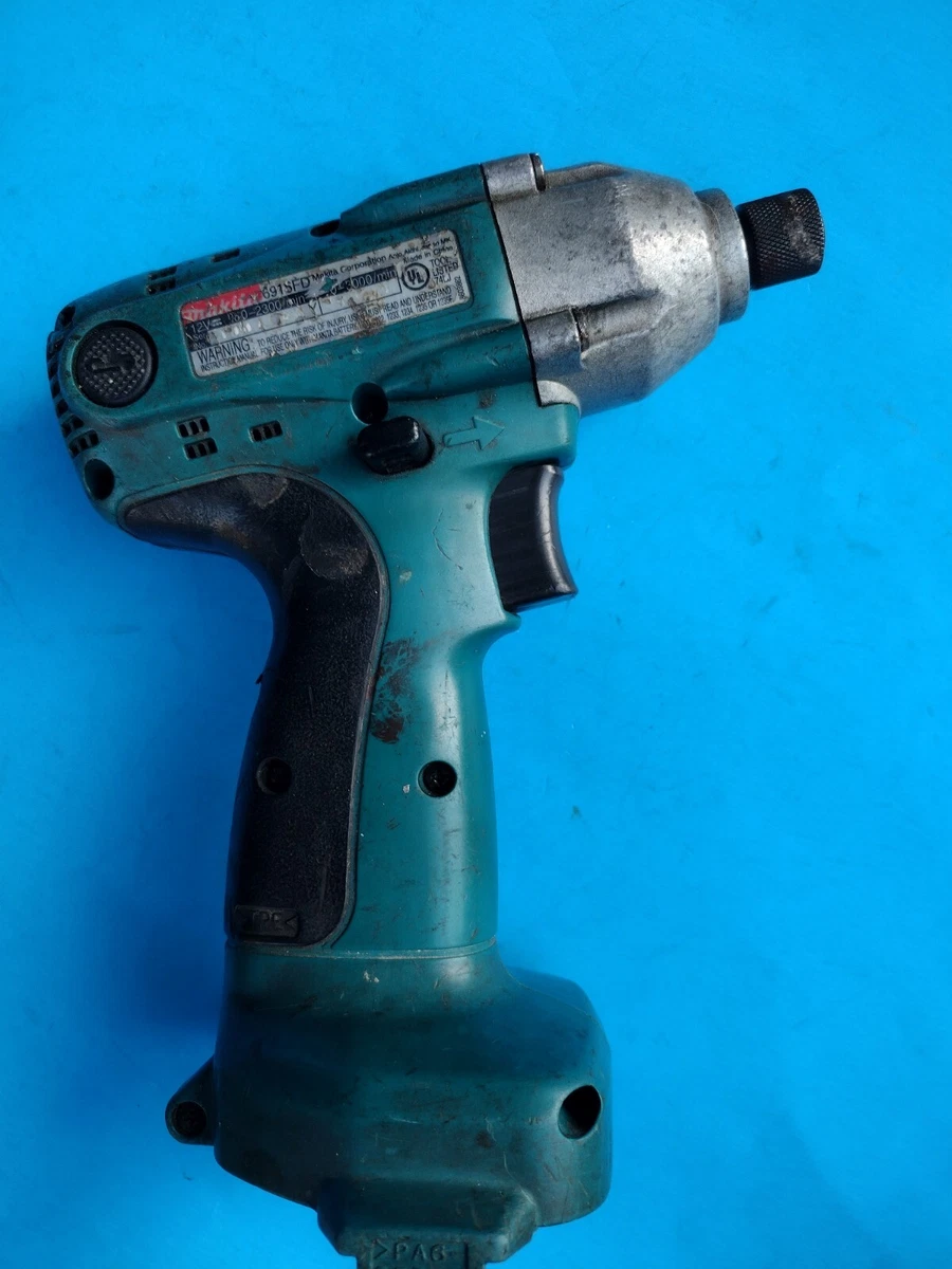 Image of Makita 6916FD cordless impact driver