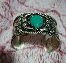 Bracciale Vintage Southwestern Alpaca Argento Turchese Ornato Foglia & Pergamena Design