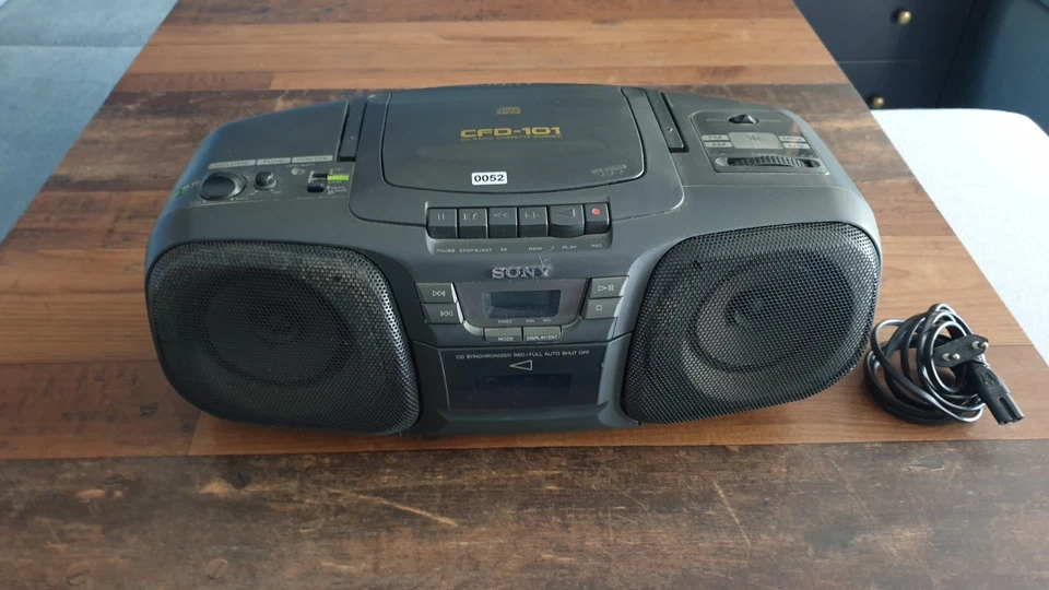 Sony Kassettenrecorder CD Spieler - Bild 2 von 4