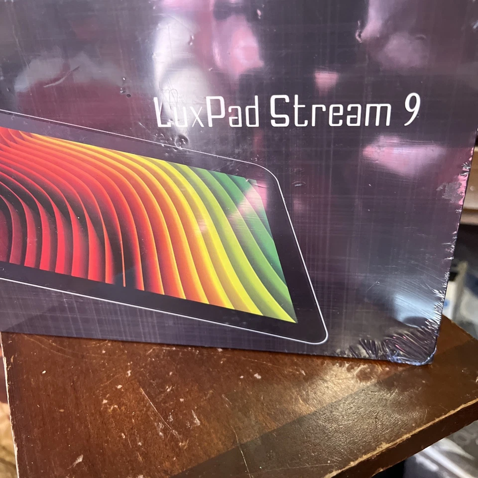 New Maxwest LuxPad Stream 9 Tablet Sealed In Box Great for Christmas & Birthday - Image 2 of 4