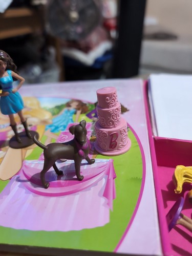 BARBIE MY BUSY BOOK By Phidal Publishing Inc. With Playmate And 10 Figures - Picture 16 of 16