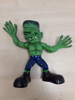 Toyquest Frankenstein, grüner Hulk wie elastischer Gummi Zombie mit Monstergeräuschen