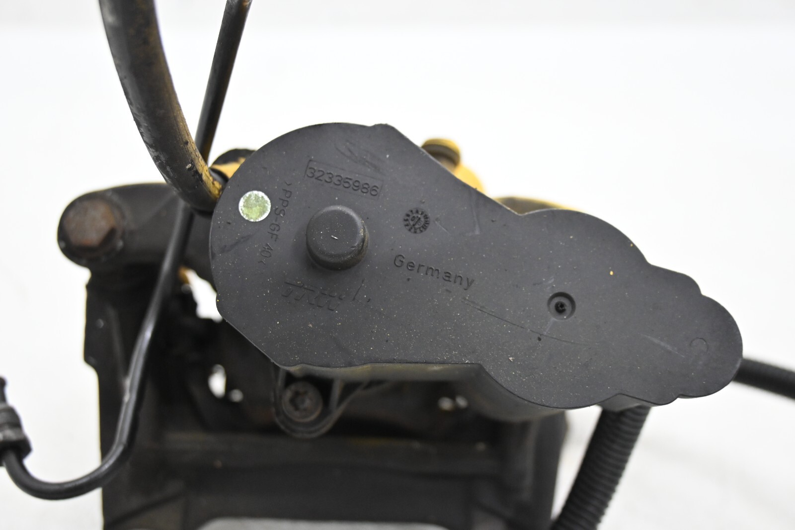 ⭐ 03-12 Bentley Continental Rear Brake Caliper Carrier Shoe Set Pair Oem