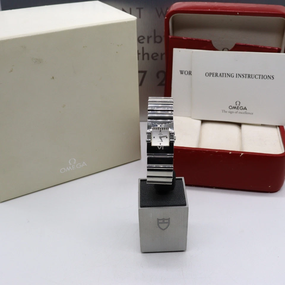 Reloj Omega Ladies Constellation recién reparado 24mm x 19mm caja manual garantía Foto 2 de 4