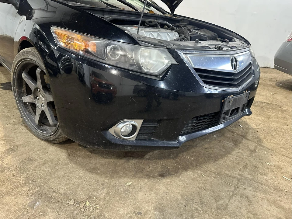 Used Front Bumper Assembly Front fits: 2013 Acura Tsx w/o ground effects Front G Foto 2 de 4