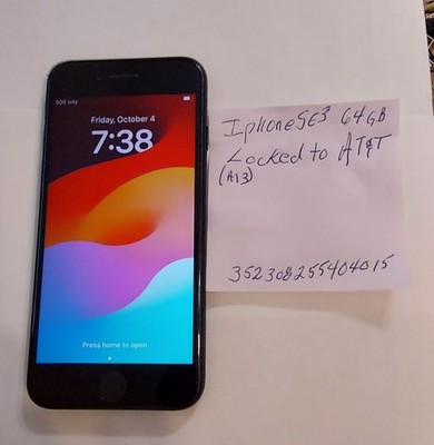 Iphone SE 3 black 64 GB  Near Mint AT&T LOCKED Battery Heath Greater than 80%
