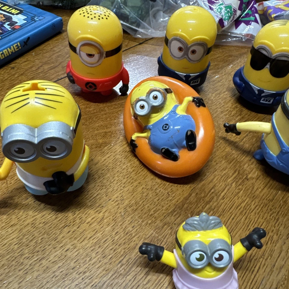 Lote de 16 figuras de Despicable Me Minions Foto 3 de 4