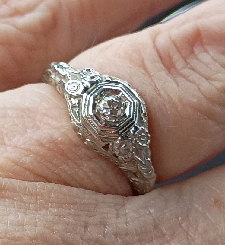 Antique Art Deco Old European Cut Diamond Engagement Ring 0.20 ct 14K White Gold