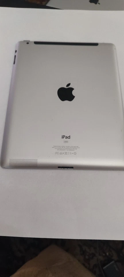 Apple iPad 2 · 32GB · Cellular, foto 4 di 5