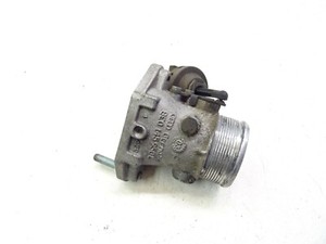 AUDI A4 B6 8E 2.5l TDI BAU Drosselklappe Stutzen Ansaug Motor 8E0145950C Passat