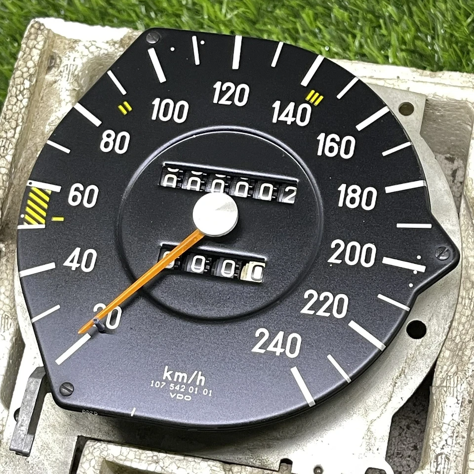 VDO Velocímetro Mercedes Benz W107 R107 C107 W116 280S 280SE 280SEL 280SL 280S Foto 2 de 4