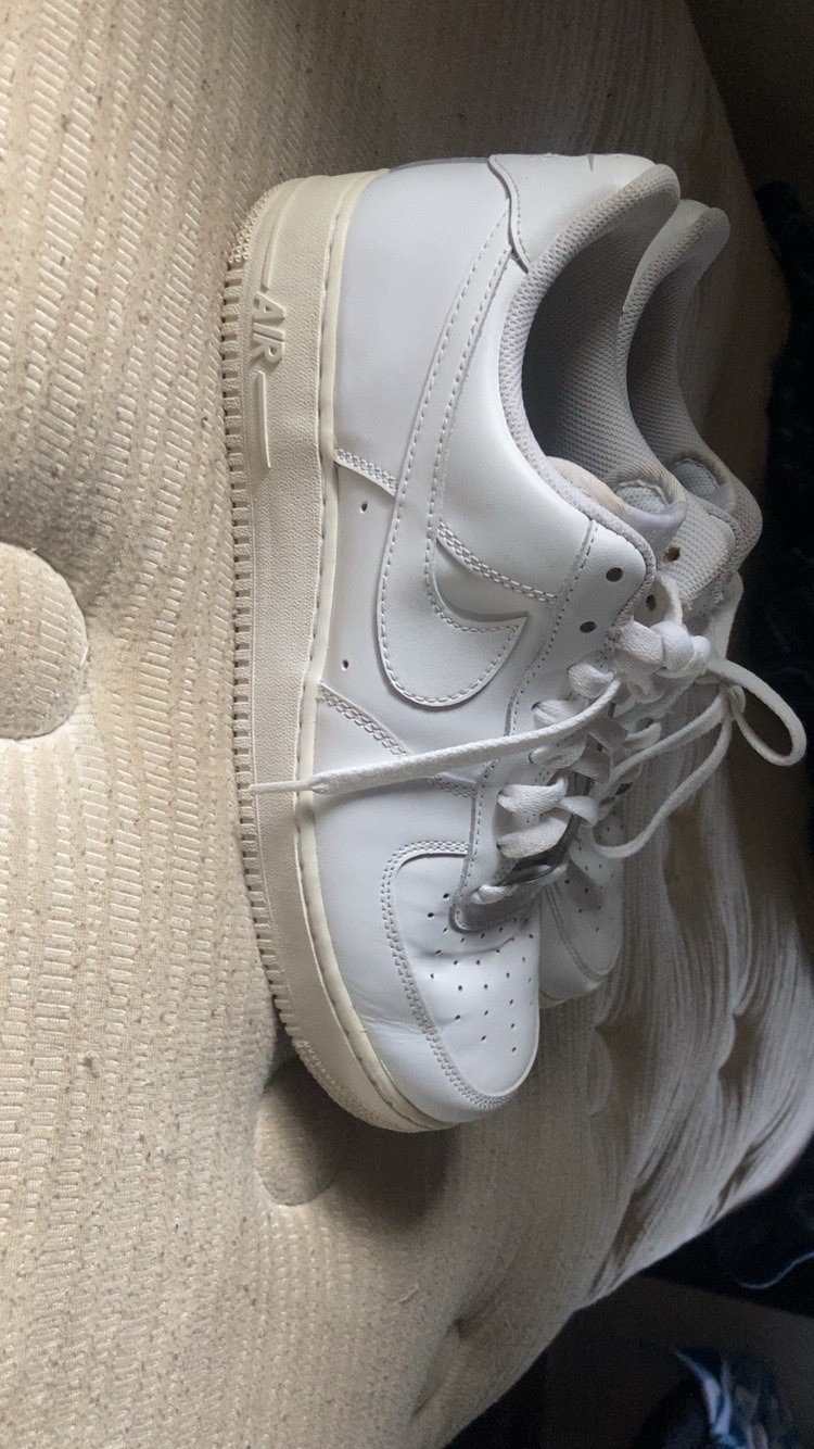 AIR FORCE 1'S - image 3