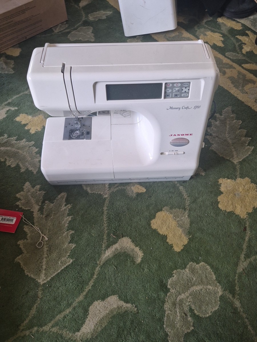 Janome Memory Craft 5700 Sewing Machine W/ Power Cord, Pedal Lid 