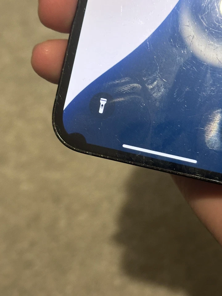 Apple iPhone 13 Pro 256GB Unlocked - Cracked But Fully Working! - Image 3 of 4