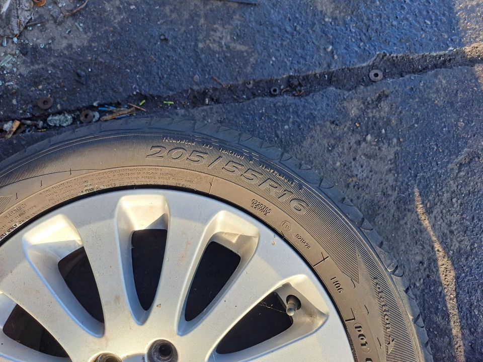 Subaru Impreza 3 1 Satz Alufelgen Typ GR mit Sava Reifen 205/55R16 Dot 0619 - Bild 4 von 4