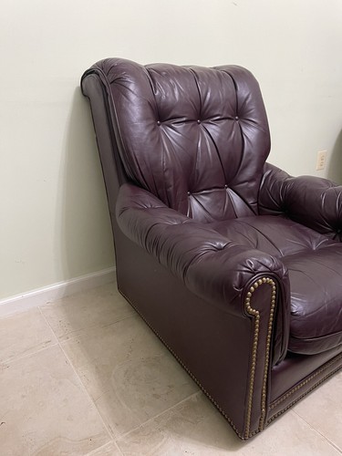 Hancock & Moore Rare Vintage Leather Chesterfield Tufted Nailhead Writers Chair - Picture 2 of 4