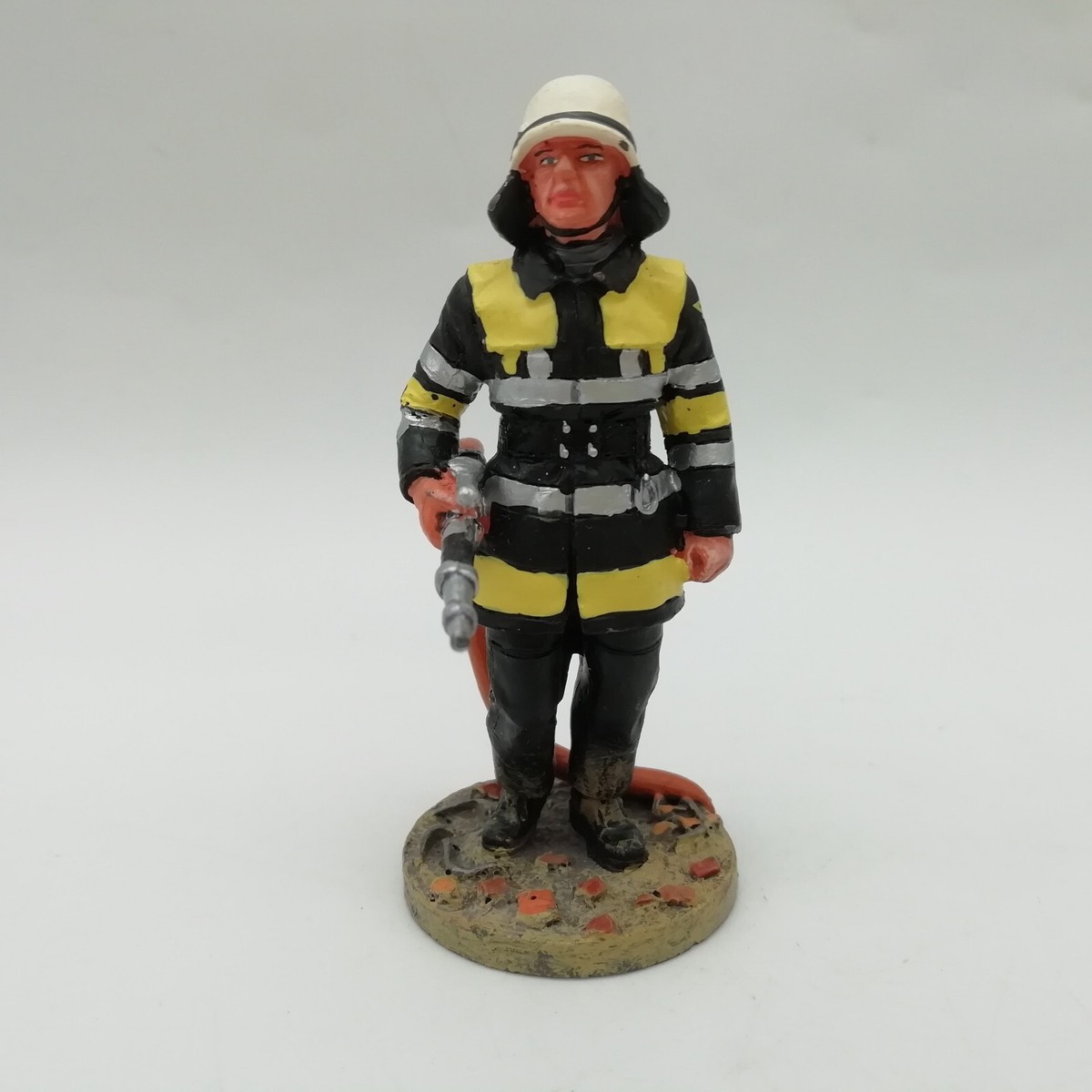 Figurine Del Prado – Pompier De Berlin 2003 Tenue De Feu – En Bon état