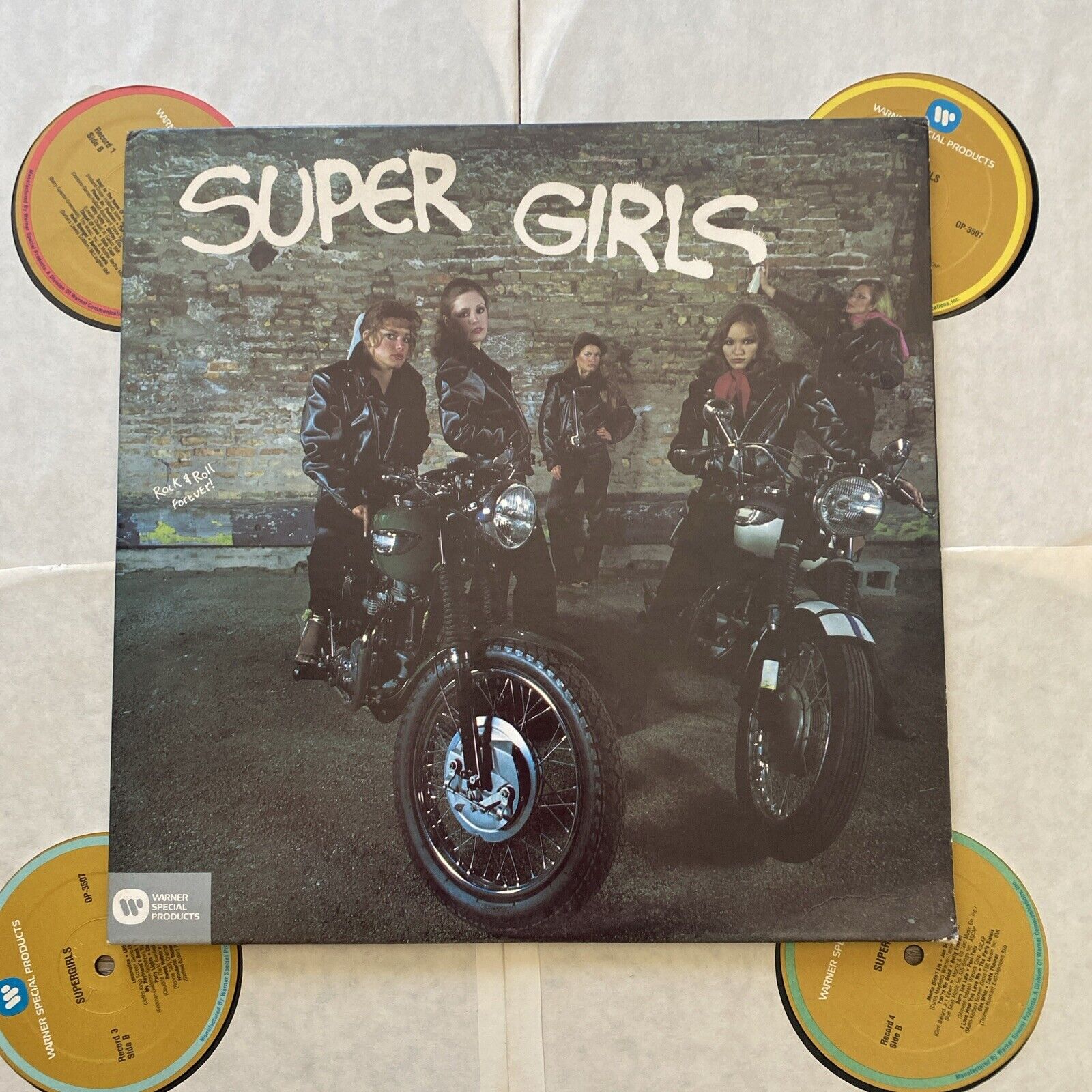 Super Girls 4 record set - Martha/Vandellas, Lesley Gore, Chiffons; - Ex Play