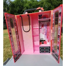 2013 Mattel Barbie Closet Style Ultimate Carrying Case Pin Black Wardrobe Only