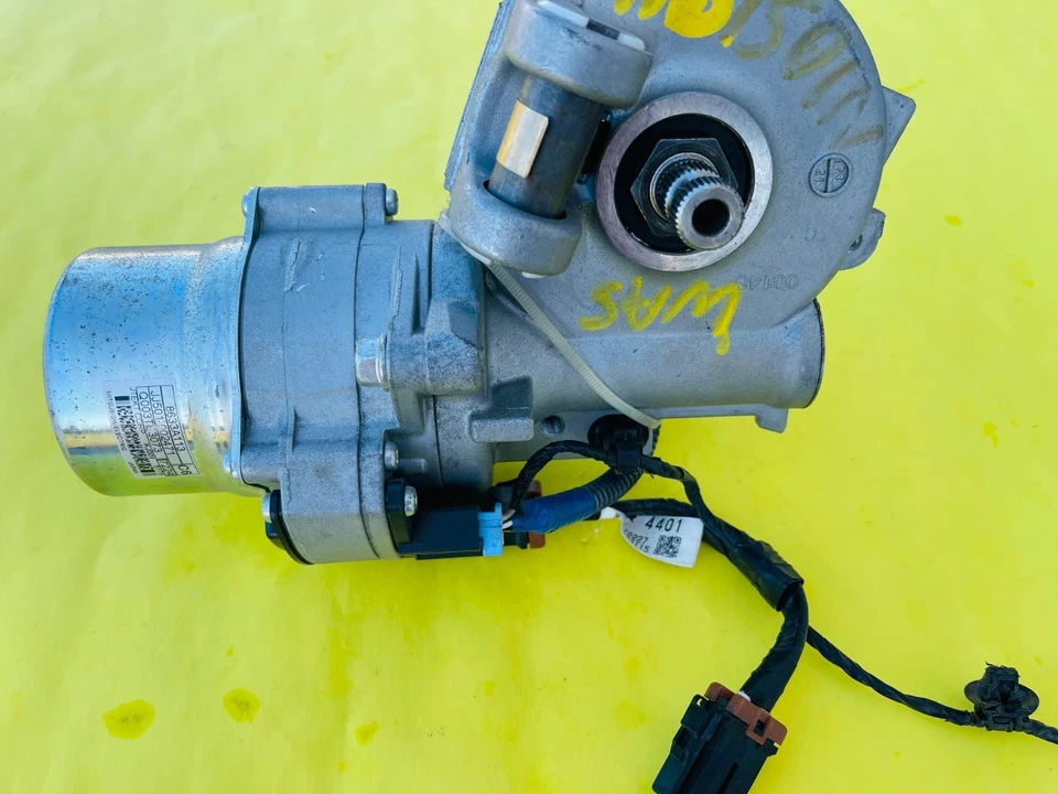 17-20 MITSUBISHI OUTLANDER ELECTRIC POWER STEERING COLUMN MOTOR OEM JJ501002471 - Image 2 of 4