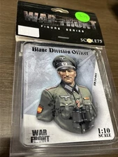 1/10 Scale75 #SW10001 Blaue Division Officer