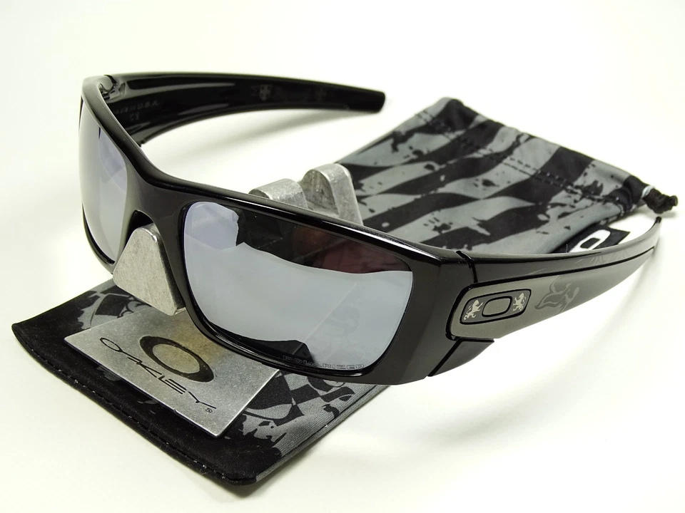 Oakley Fuel Cell Stephen Murray Sonnenbrille Monster Dog Pup Stay Strong Tribal, Foto 1 von 5