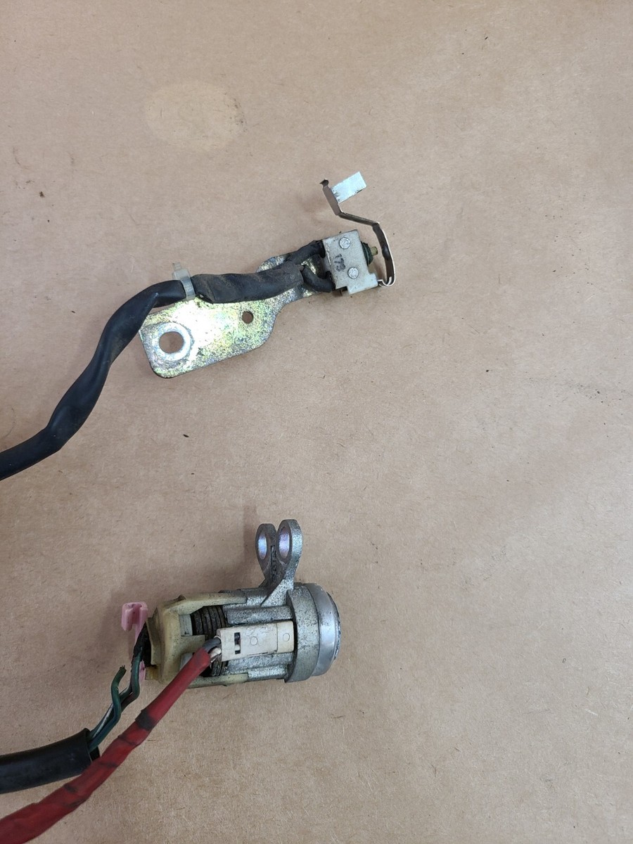 1991 - 1997 OEM Toyota SW20 MR2 Left Driver Door Lock Actuator