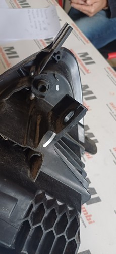 FARO ANTERIORE SINISTRO RENAULT Captur Serie 260606152R (13) 1498785 - Imagen 9 de 10