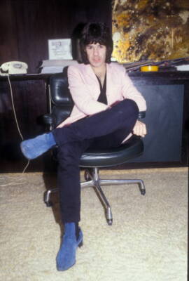 Portrait shoot with Gary Moore at MCA offices after the release of- Old Photo 1
