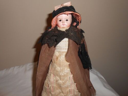 Antyczna drewniana lalka woskowa i drewniana 11 1/2" ładnie ubrana w warstwy szklane oczy - Zdjęcie 1 z 24