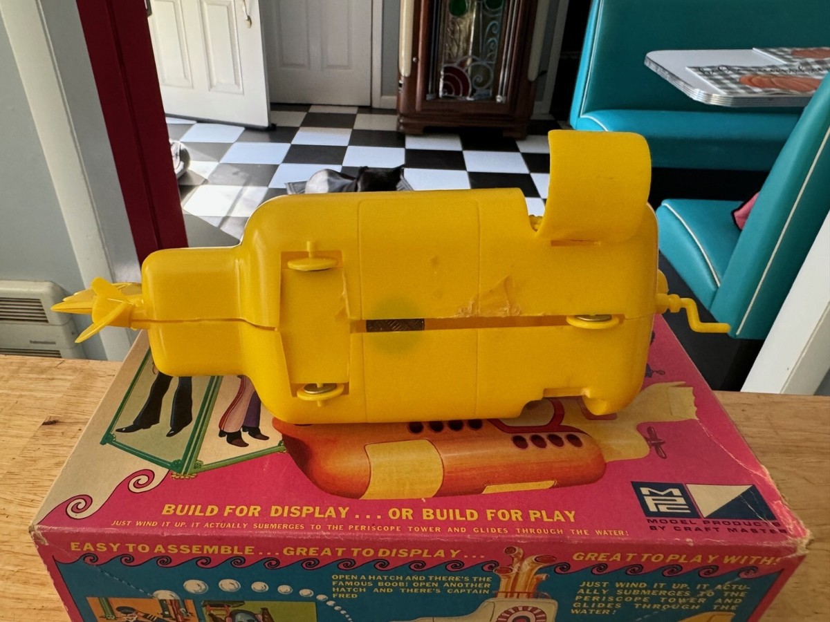 THE BEATLES SET OF 3 YELLOW SUBMARINE KIT 2 REISSUE 1 ORIGINAL | eBay