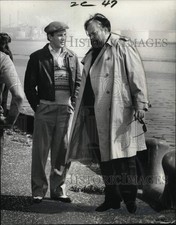 1971 Press Photo Tom Smothers & Orson Welles in "Get to Know Your Rabbit"