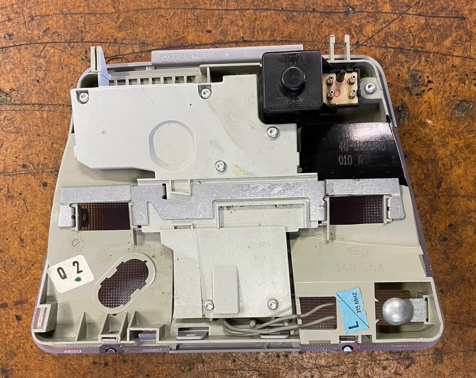 1998-2003 Overhead Dome Light (Gray)  OEM c43 W202 C280 C240 - Image 2 of 4