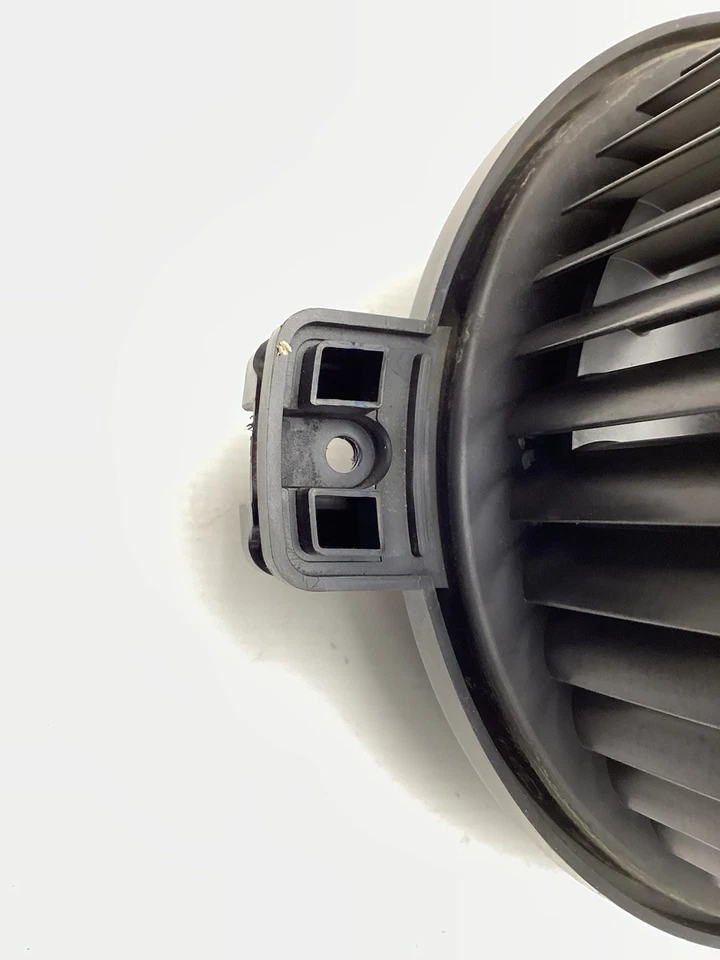 2010-2016 Hyundai Genesis Coupe HVAC AC Heater Blower Motor 97126-1R000 OEM — 第 3/4 张图片