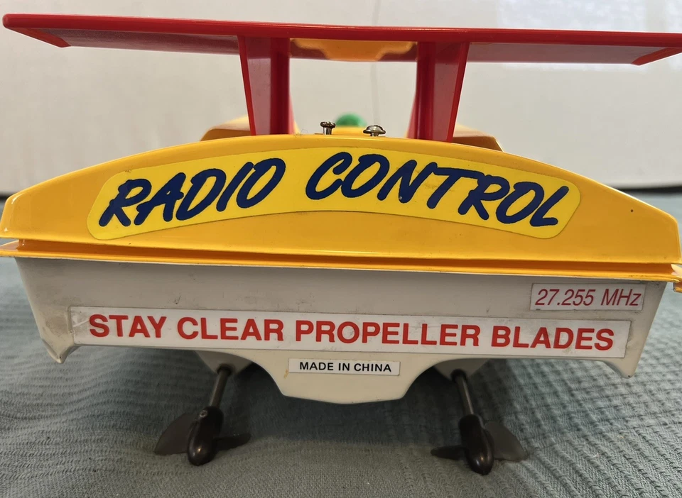 VTG Jet Stinger R/C Racing Boat 27.255 MHz w/Battery No Remote RARE - Image 4 of 4