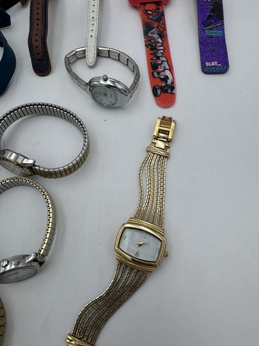 Large Lot 28 Watches Men’s Women’s Timex Vintage - Current Parts & Repair - Picture 8 of 11