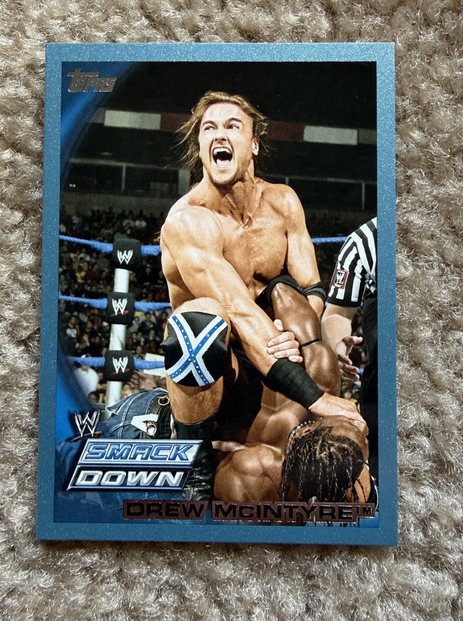 2010 Topps WWE #37 Drew McIntyre Blue Border /2010 Rookie Card