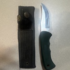 Schrade Hunting Knife Plastic Handle Stainless Steel Clip Point Blade Sheath