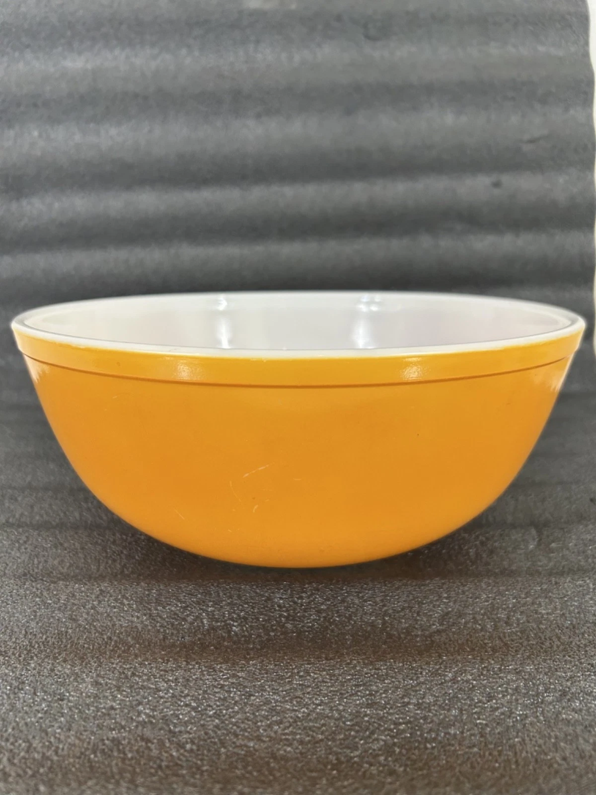 RARE Vintage Pyrex 4 qt 404 Large Orange Friendship Mixing Nesting Bowl 10" S
Opens in a new windo